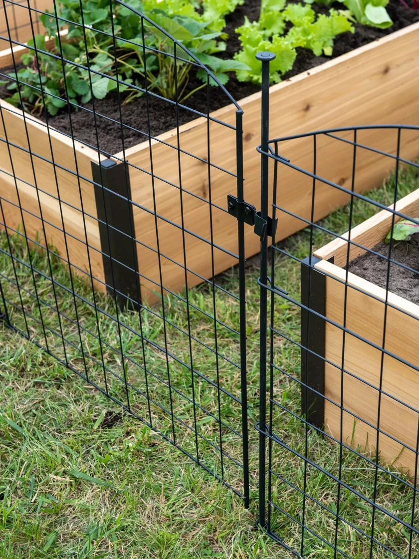 6 Panel Critter Fence With Gate - Image 8